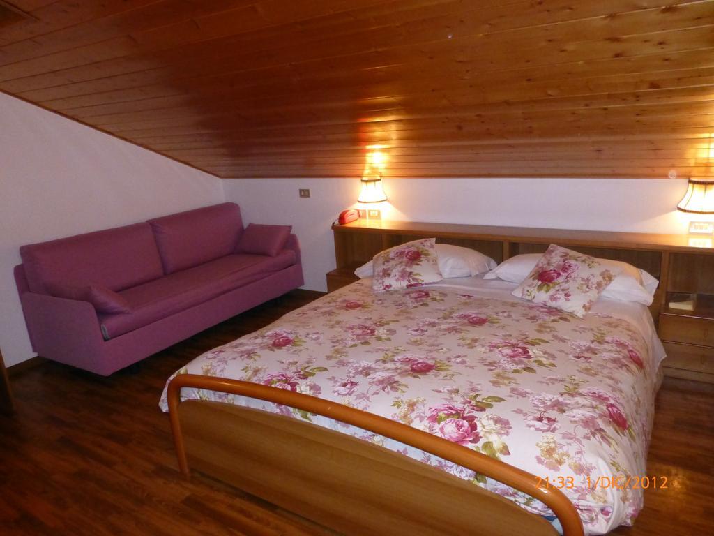 Hotel San Giovanni Vigo di Fassa Δωμάτιο φωτογραφία