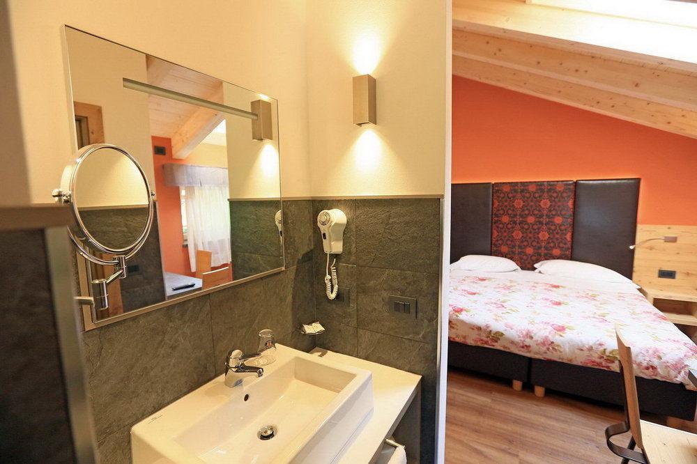 Hotel San Giovanni Vigo di Fassa Εξωτερικό φωτογραφία