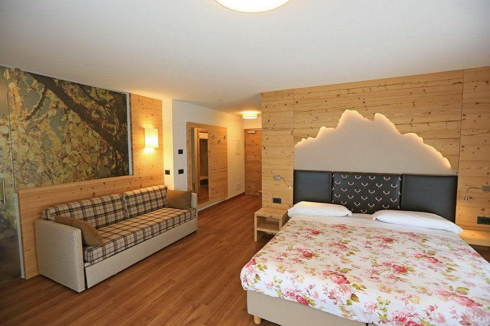 Hotel San Giovanni Vigo di Fassa Εξωτερικό φωτογραφία