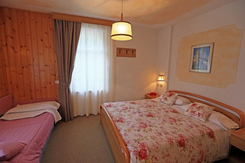 Hotel San Giovanni Vigo di Fassa Εξωτερικό φωτογραφία