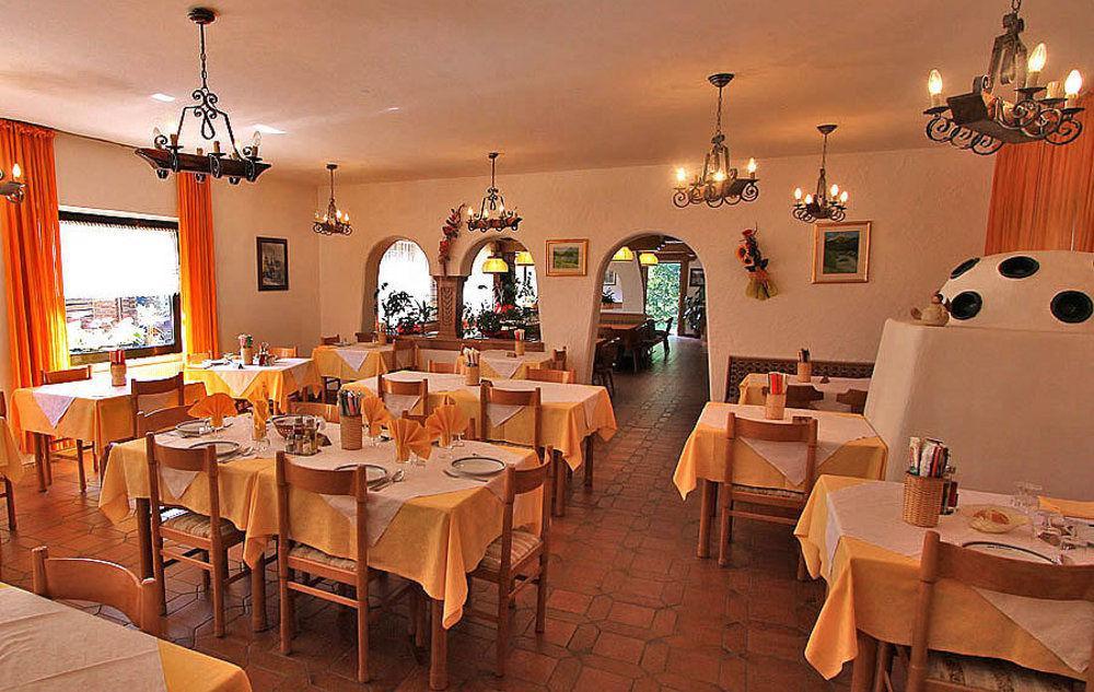 Hotel San Giovanni Vigo di Fassa Εξωτερικό φωτογραφία